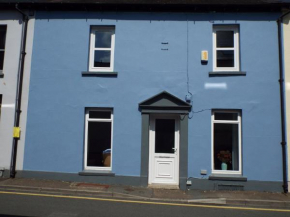 Cosy Cottage In Cardigan